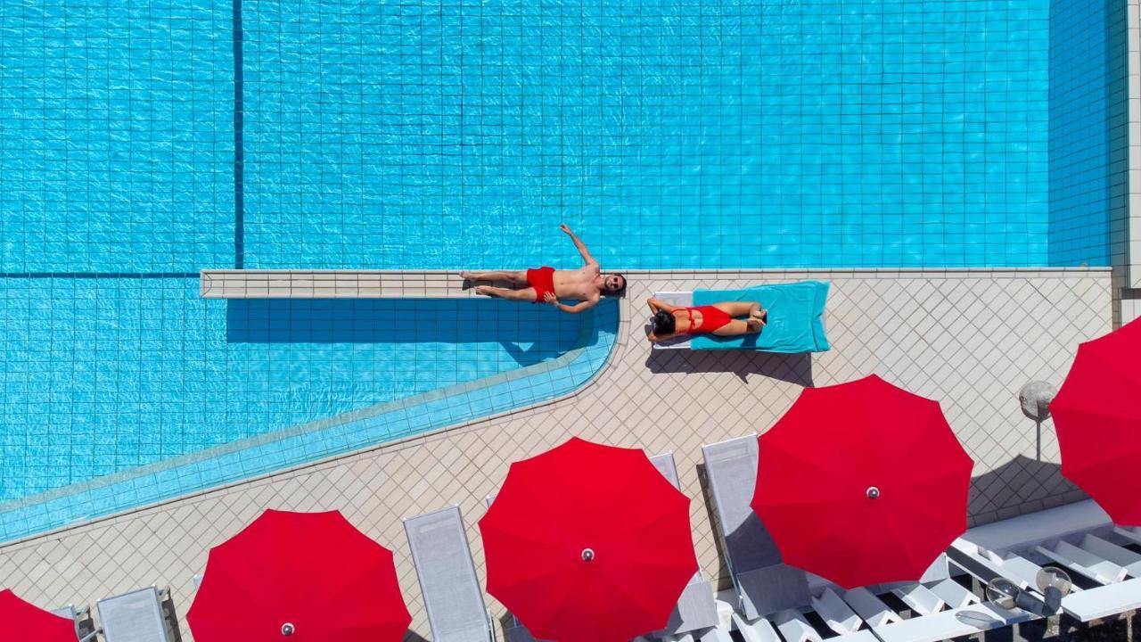 Hotel Ines Каттоліка Екстер'єр фото