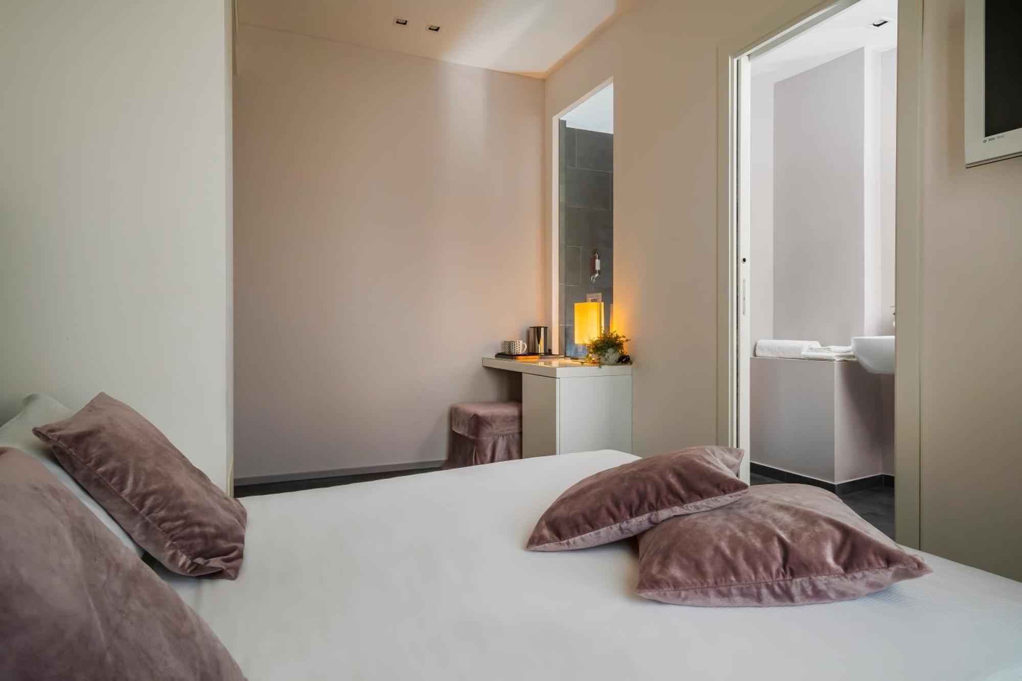 Hotel Ines Каттоліка Екстер'єр фото